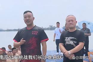 记者：不管是留洋还是国奥打联赛，中国足球没一项政策能坚持